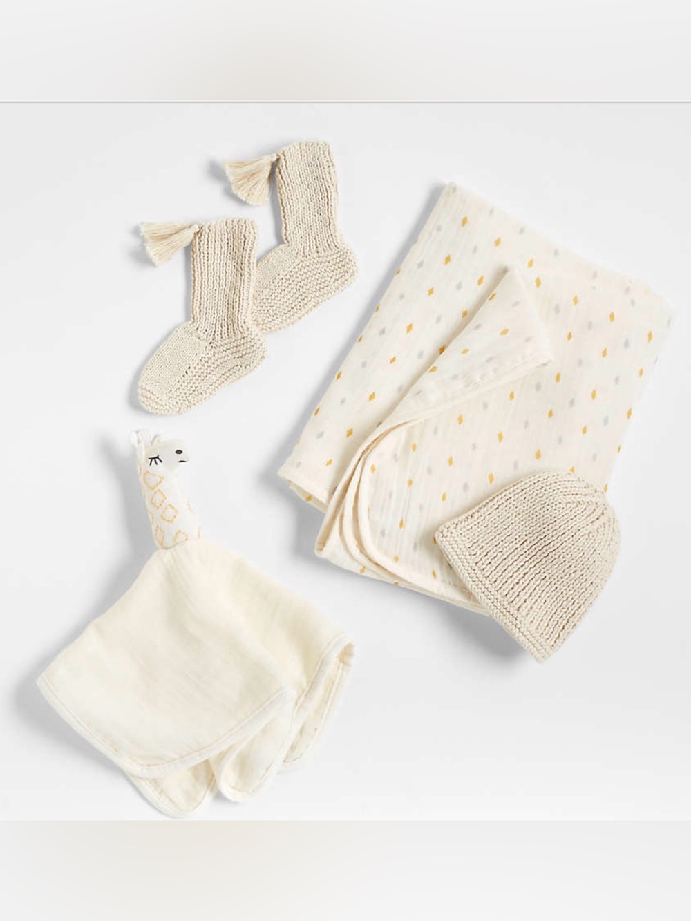 Crate & Barrel Giraffe 4-Piece Organic Baby Swaddle Gift Set